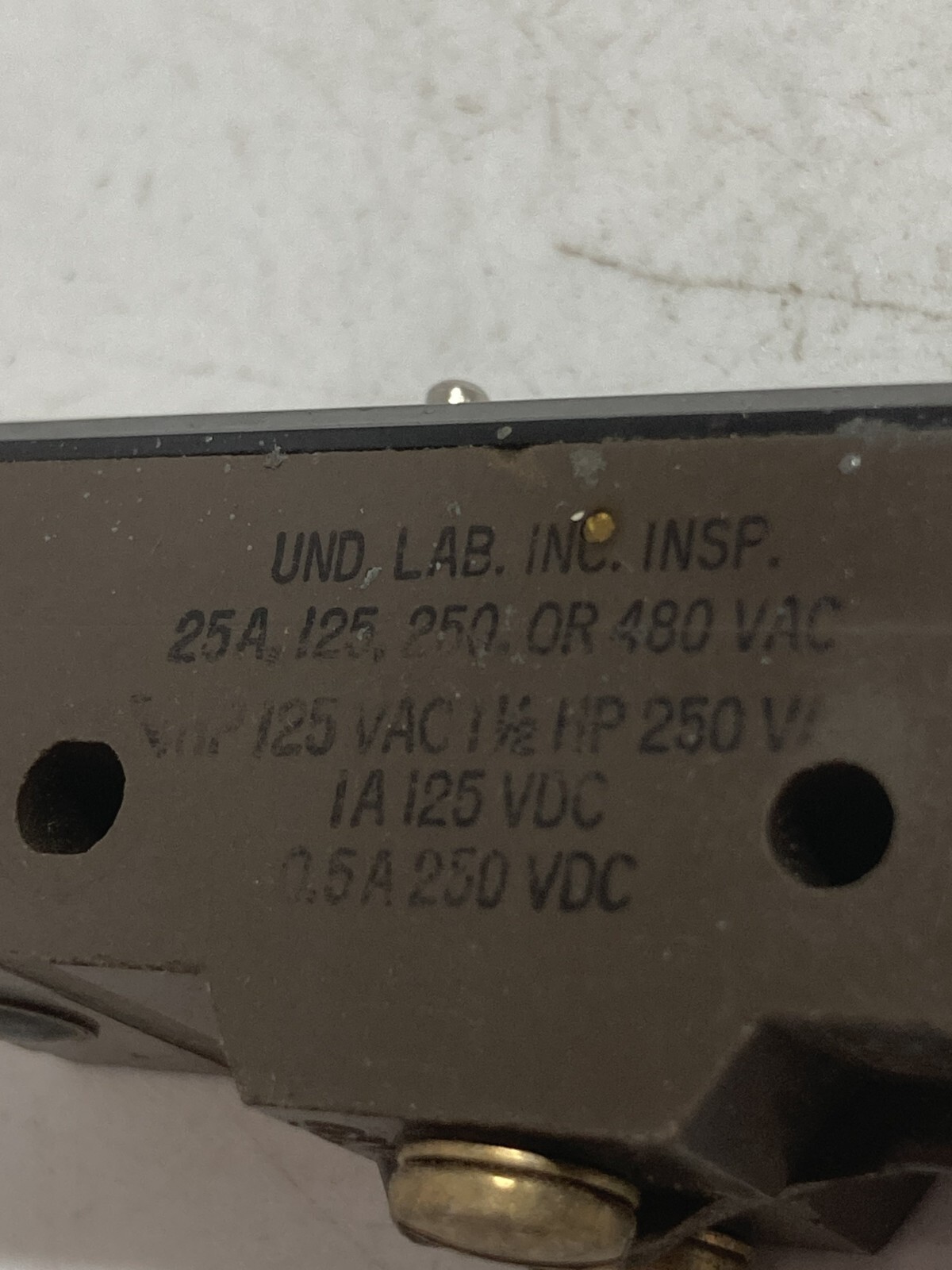 HONEYWELL BA-3ST MICROSWITCH PIN PLUNGER 25A 480V SCREW TERMINAL