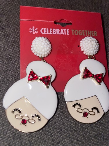 Celebrate Together Mrs. Claus Dangle Earrings White - Picture 2 of 4