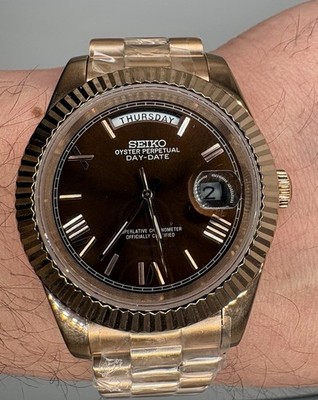 Rose gold DayDate S Logo MOD chocolate Dial, 39mm, President Bracelet