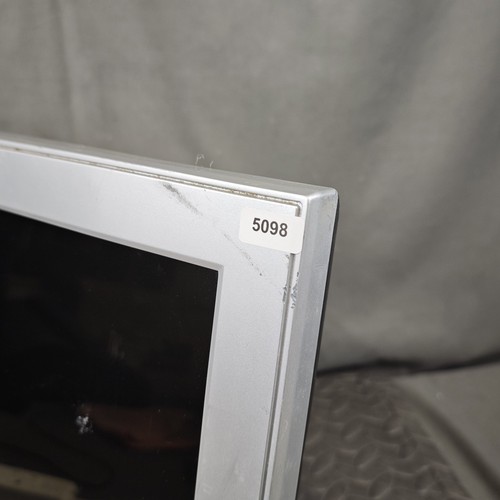 Cello TP1510F 15 Zoll LCD TV DVD Combo DVB-T Tuner USB AUX VGA - Bild 12 von 12