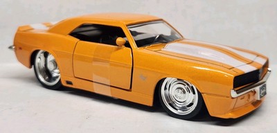 Jada Toys 1:32 Scale Bigtime Muscle • Orange 1969 Chevrolet Camaro