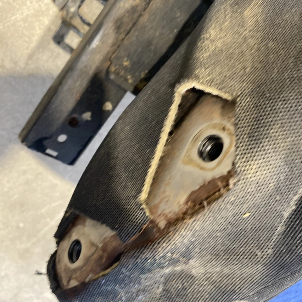 2006 2006 Subaru Impreza Almofada de Assento Inferior Frontal Esquerda Azul Fabricante de Equipamento Original - Imagem 4 de 4