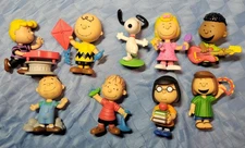 CHARLIE BROWN PEANUTS  Lot Of 9 Just Play Figures JP PNTS