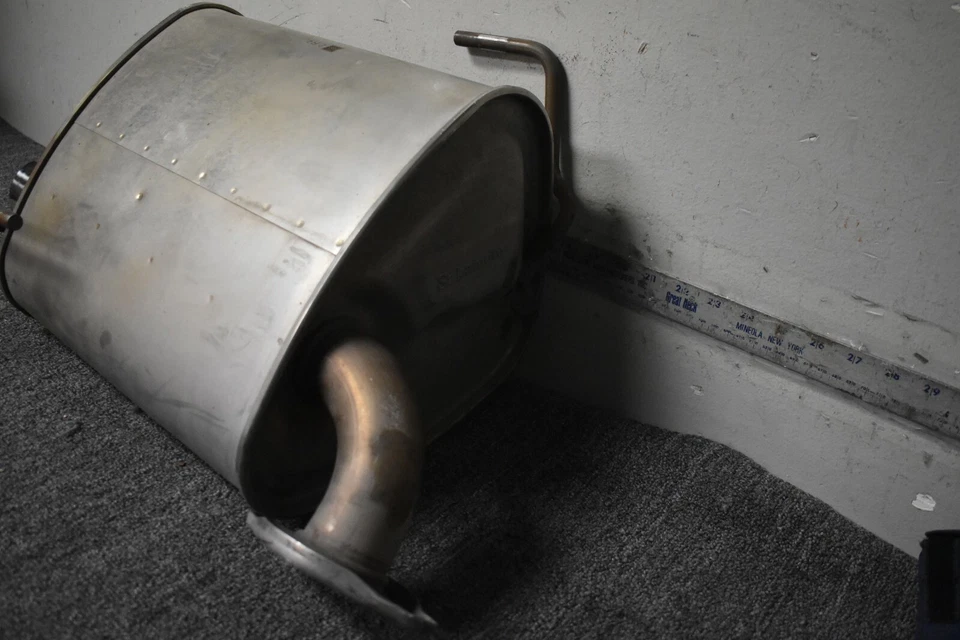 Silenciador de escape 2015-2021 SUBARU WRX fabricante de equipamento original - Imagem 3 de 4