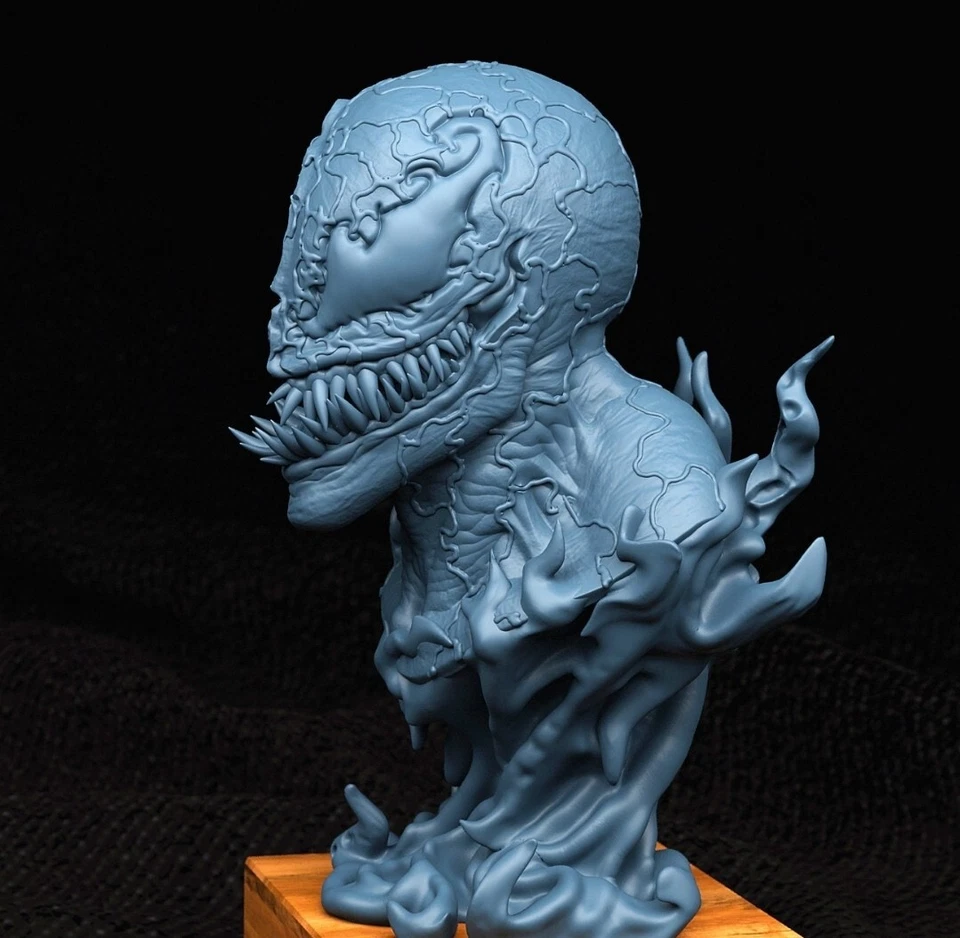 Venom Bust - Image 2 of 3