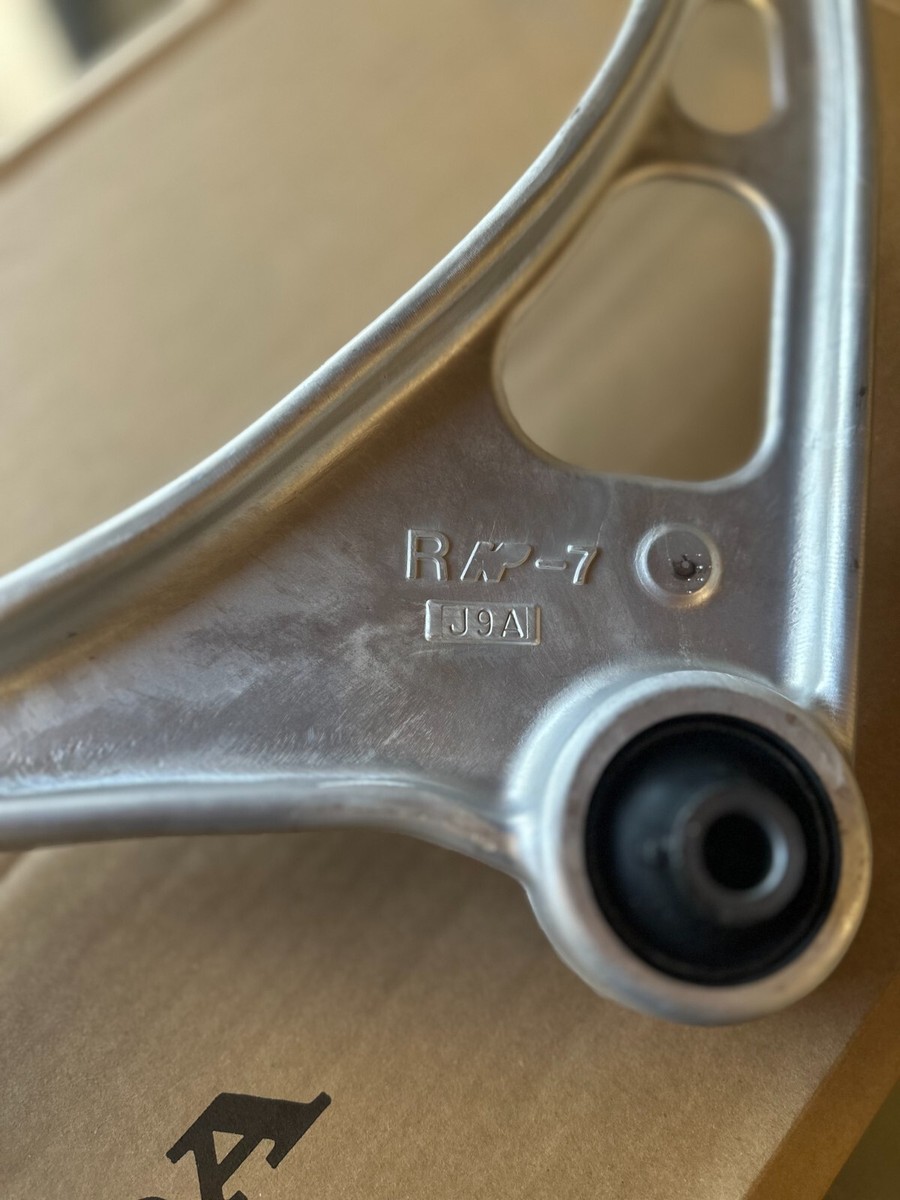 ACURA MDX 2014-2020 PASS SIDE FRONT LOWER ARM GENUINE OEM PART