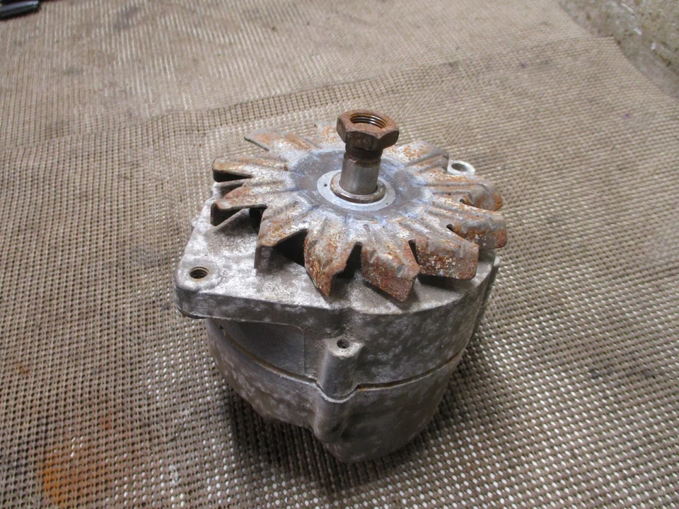 Alternador GM Delco Remy Buick GS Riviera Wildcat 400 430 1968 69 55 amp 1100774 Foto 2 de 4