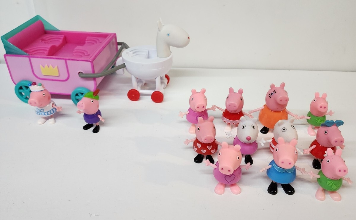 Peppa PigプリンセスCarriage Vehicle with Figures Cinderella Princess Peppa Pig & Her carriage & Sir George