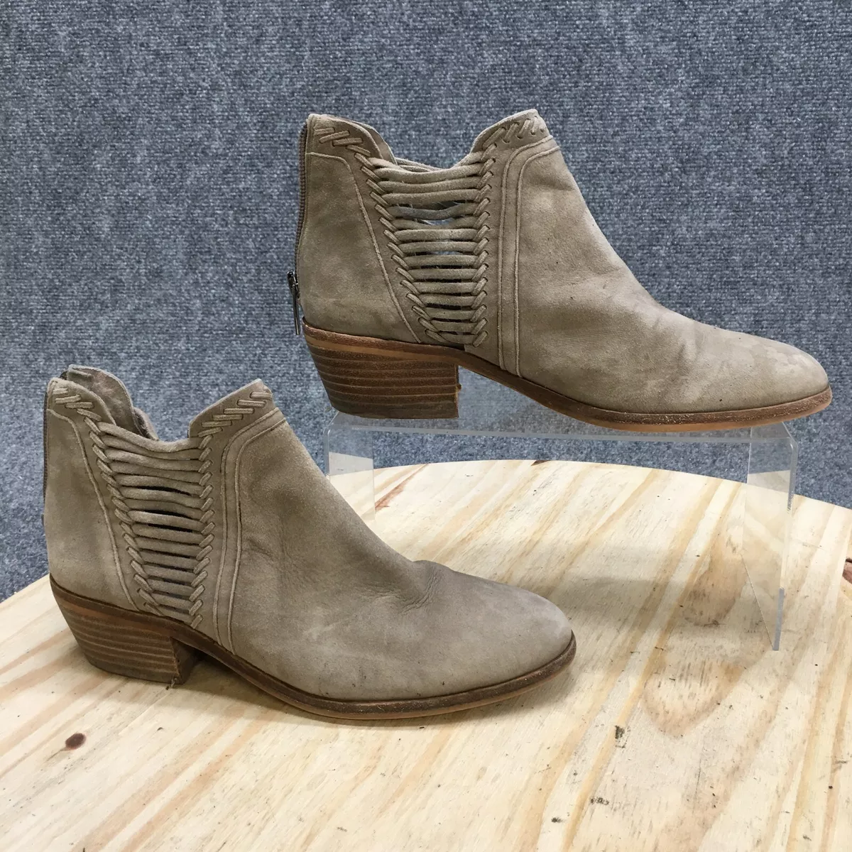 Vince camuto pippsy suede clearance booties