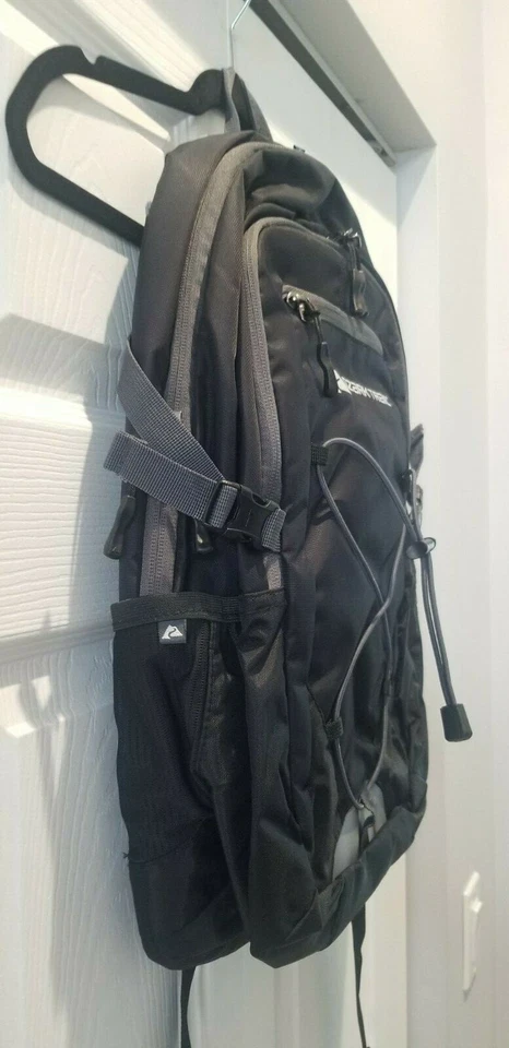 Ozark Trail, Mochila, Regreso al Cole, Senderismo (Gorra 30L), Bolsa para Laptop, Totalmente Nueva. Foto 3 de 4