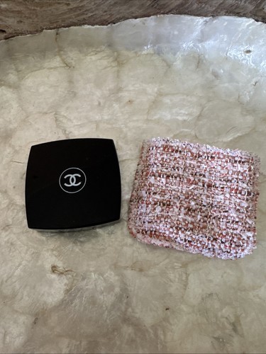 CHANEL LES 4 OMBRES 01 TWEED CUIVRÉ EYESHADOW QUAD - RARE - NO BOX - Picture 3 of 4