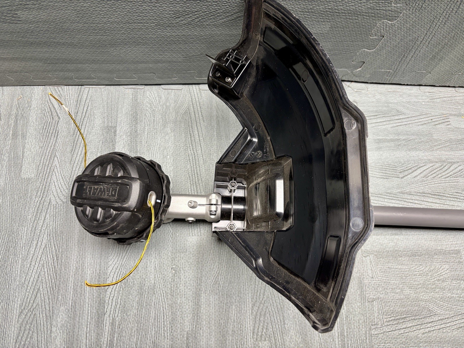 DEWALT-String Trimmer-NEW-FLEXVOLT 60V- 17 in Attach Capable Trimmer (Tool Only)