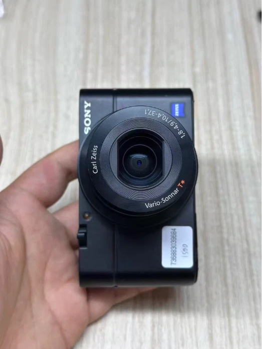 90%NEW-Sony RX100 20.2 MP 3.6 x Compact Digital Camera w/Charger & Card&Battery - Image 2 of 4