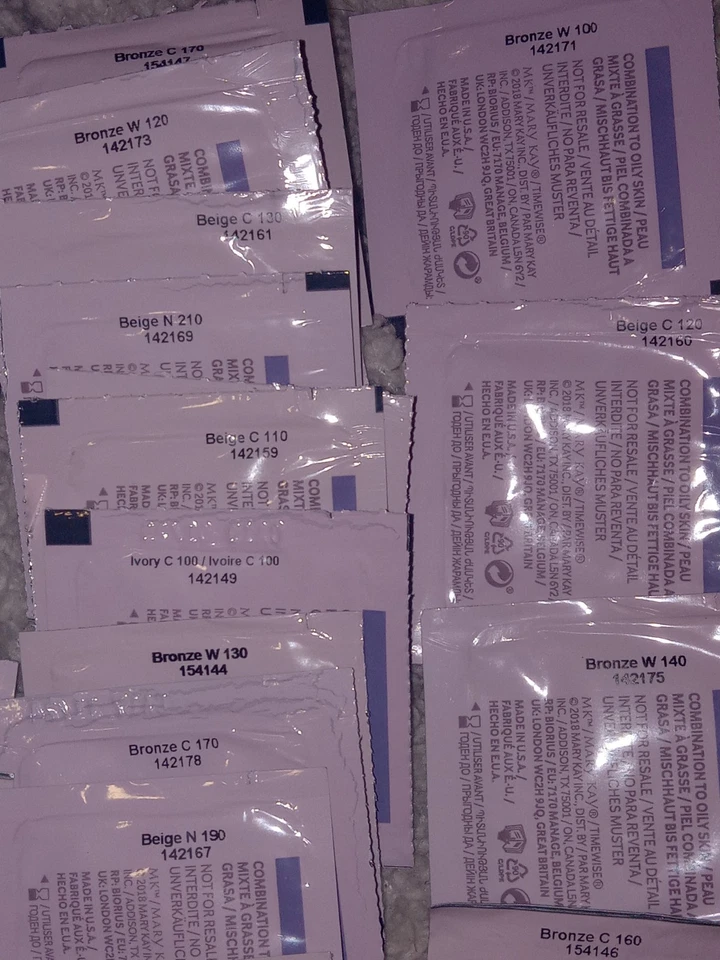 Lot Of 36 Mary Kay Timewise Matte Luminous Foundation Samples - Image 4 of 4