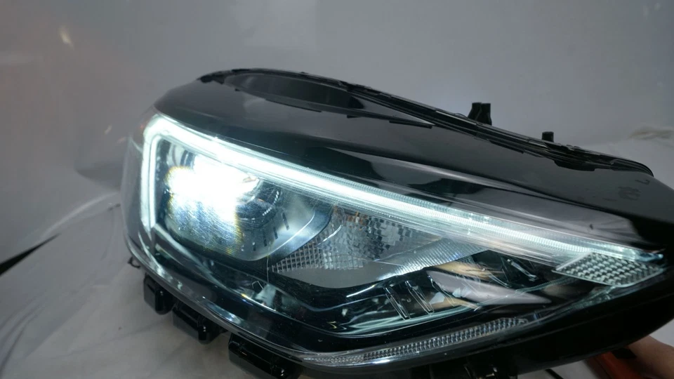 Faro LED Ford Edge Sport 2019-2024 negro borde lado derecho OEM pestañas rotas Foto 3 de 4