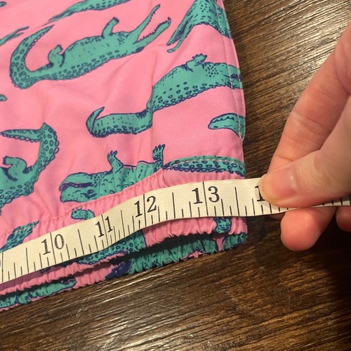 Chubbies Boys Est Sz M/L The Glades Classic Swim Trunk Pink Alligators 6" Inseam - Picture 11 of 12
