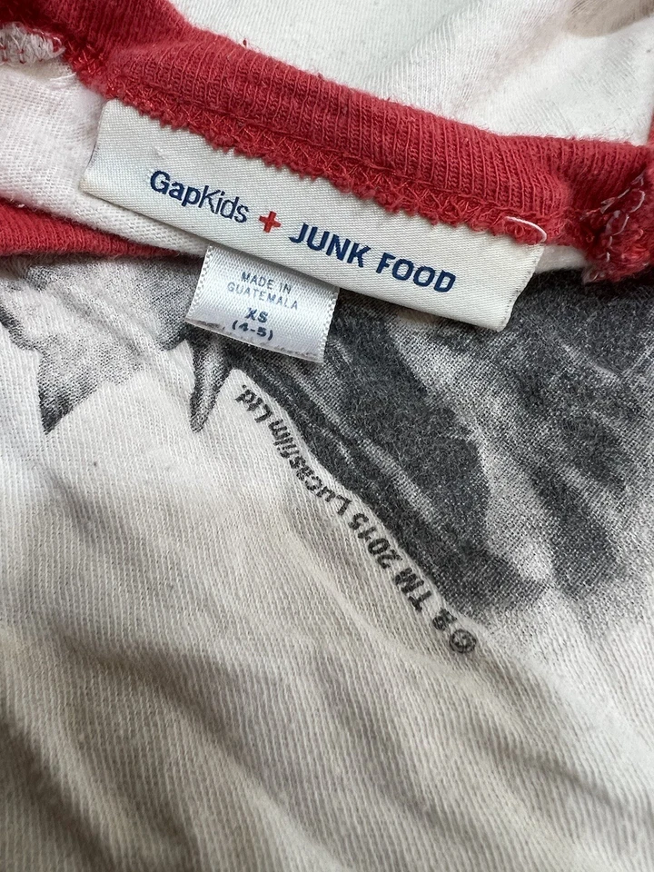 Camiseta raglán Star Wars x Chewbacca (2015) Gap Kids comida chatarra talla XS (4-5) Foto 2 de 3