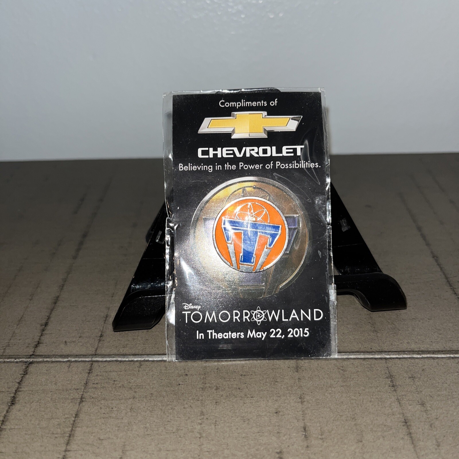 2015 Disney Tomorrowland Enamel Lapel Pin Movie Advertise Promo Chevrolet NIP