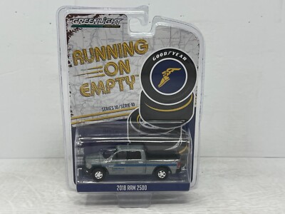 Greenlight Running on Empty 2018 Dodge Ram 2500 Raw Chase 1:64