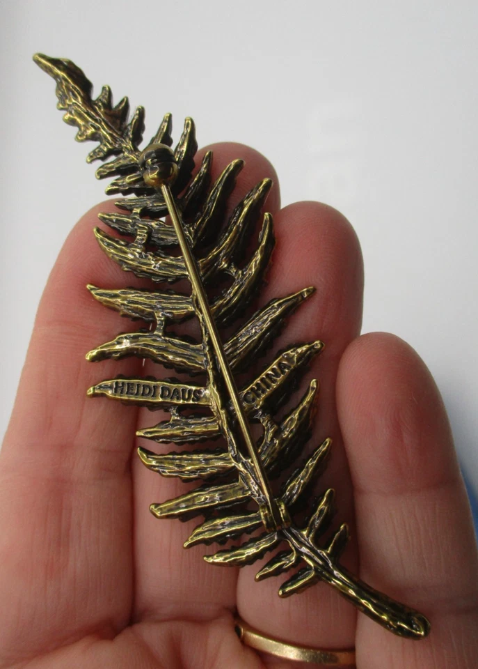HEIDI DAUS MAIDEN FERN BROOCH with GREEN CRYSTALS RHINESTONES ~ SIGNED ~ MIB - Image 4 of 4