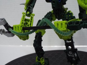 LEGO BIONICLE GLATORIAN VASTUS (8986) COMPLETE W/ SPIKED FRUIT *FREE SHIPPING*