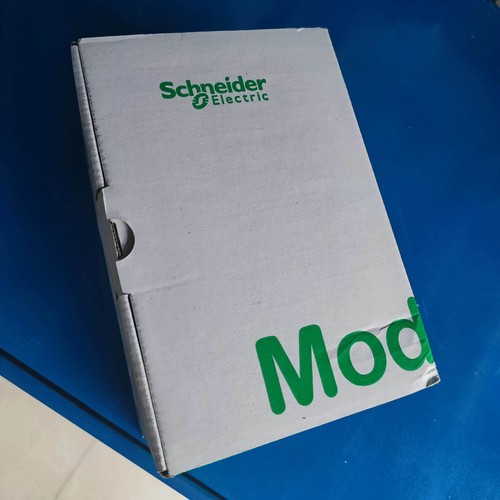 TM241CE40U Modulo regolatore logico programmabile per gastronomia US Free TAX - Foto 3 di 5