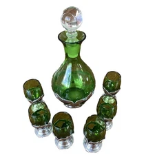 Green Krome Kraft Cambridge / Farber Bros Decanter set with 6 glasses, Stopper