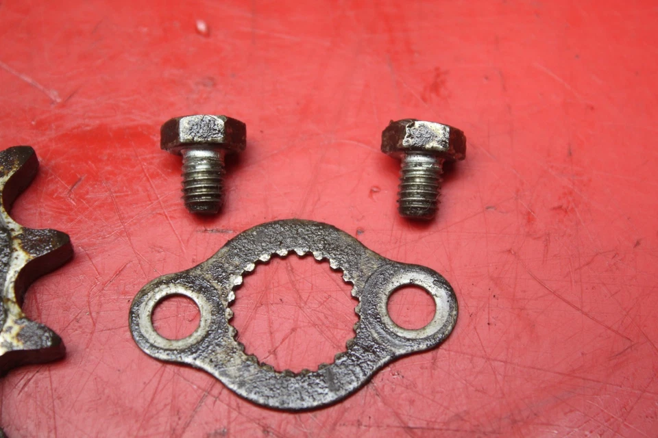 Honda CR80R 1998 placa de piñón de transmisión con tornillos 23802-GC4-601 Foto 3 de 3