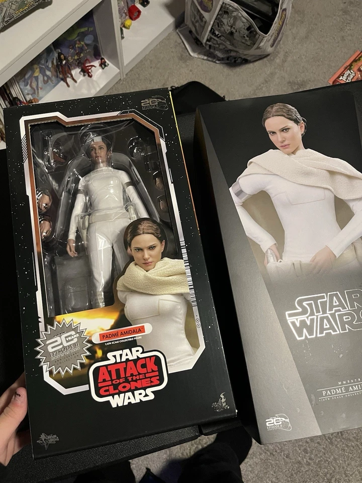 Figura de acción Hot Toys MMS678 Star Wars Episodio II: Padme Amidala 12" SELLADA Foto 4 de 4