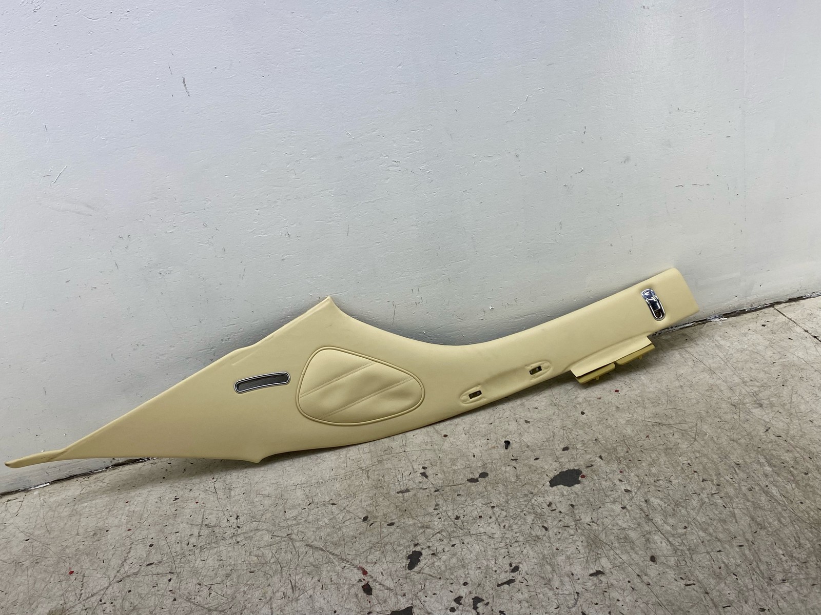 2010-2020 BENTLEY MULSANNE OEM REAR RIGHT PASSENGER C PILLAR TRIM COVER PANEL