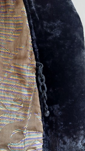 Wonderful antique/vintage black plush cape with lining - Picture 8 of 11