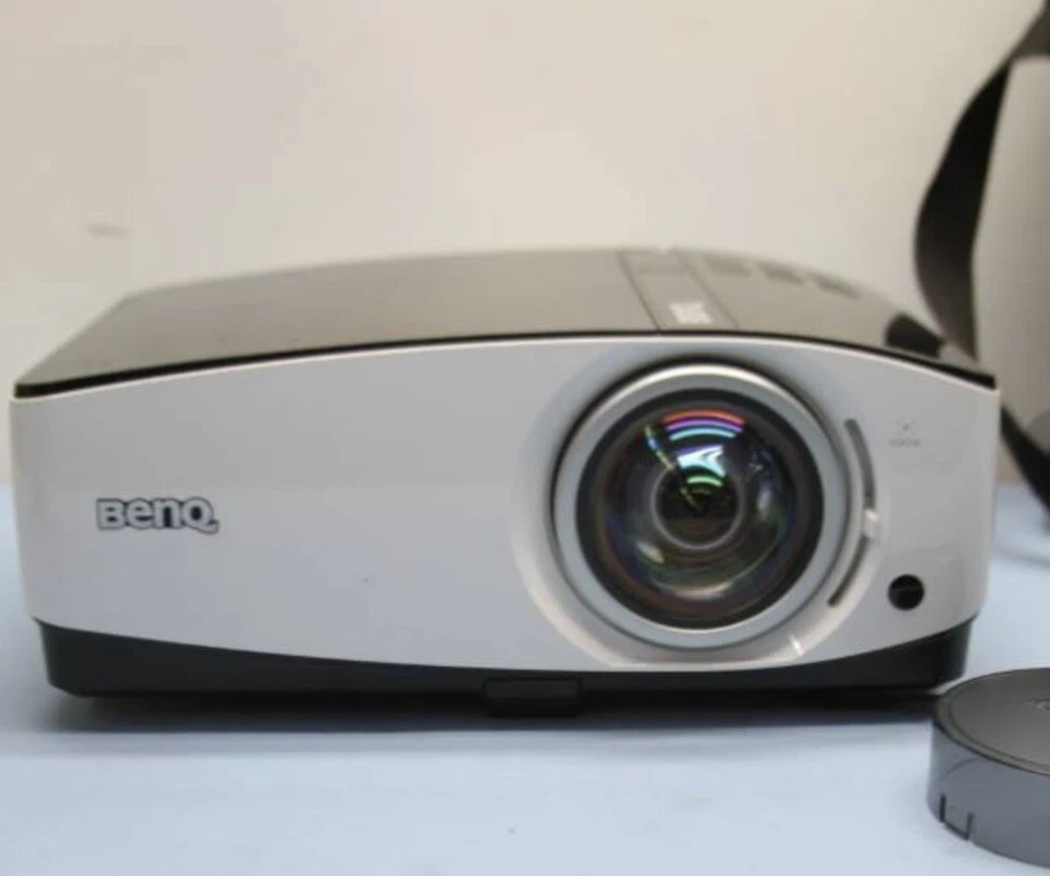 BenQ MX822ST XGA 3500-Lumen 3D-Ready DLP HD Projection System/Projector -Low Use - Image 2 of 4