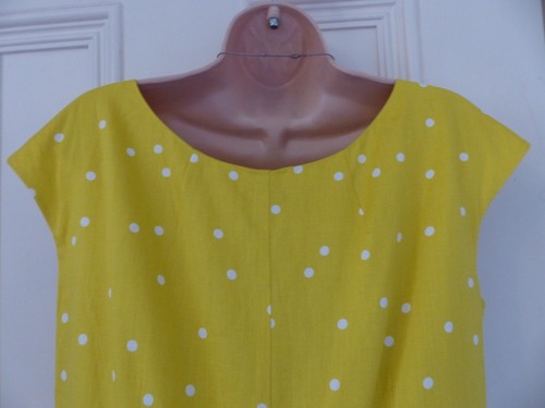 Gorgeous Boden UK14P fit and flare bright yellow dress, white dots, knee length - Picture 17 of 18