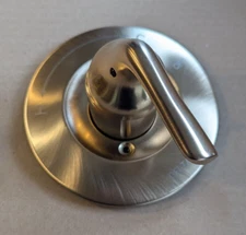 Delta Faucet Arvo 14 Series Single-Handle Tub and Shower