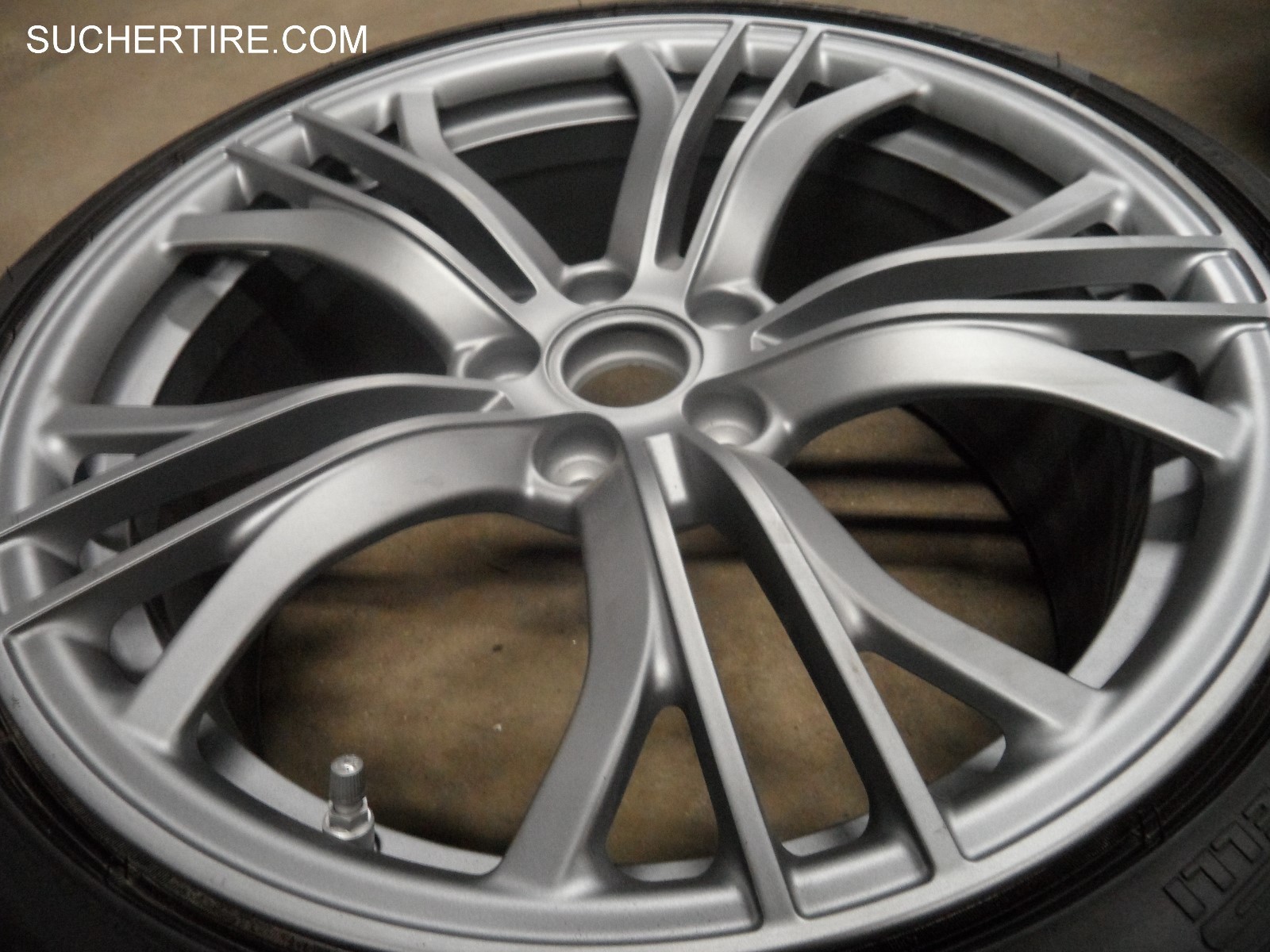 AUDI R8 19" FRONT FACTORY OEM WHEEL RIM 58906 TITANIUM WITH A 235/35R19 PZERO