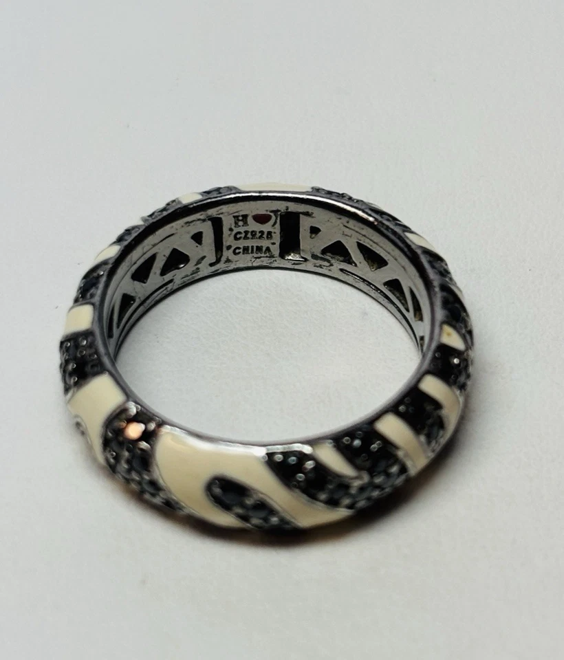 Anillo Hidalgo Plata de Ley 925 Esmalte Negro Circonita Circonita Talla 7 Foto 2 de 4