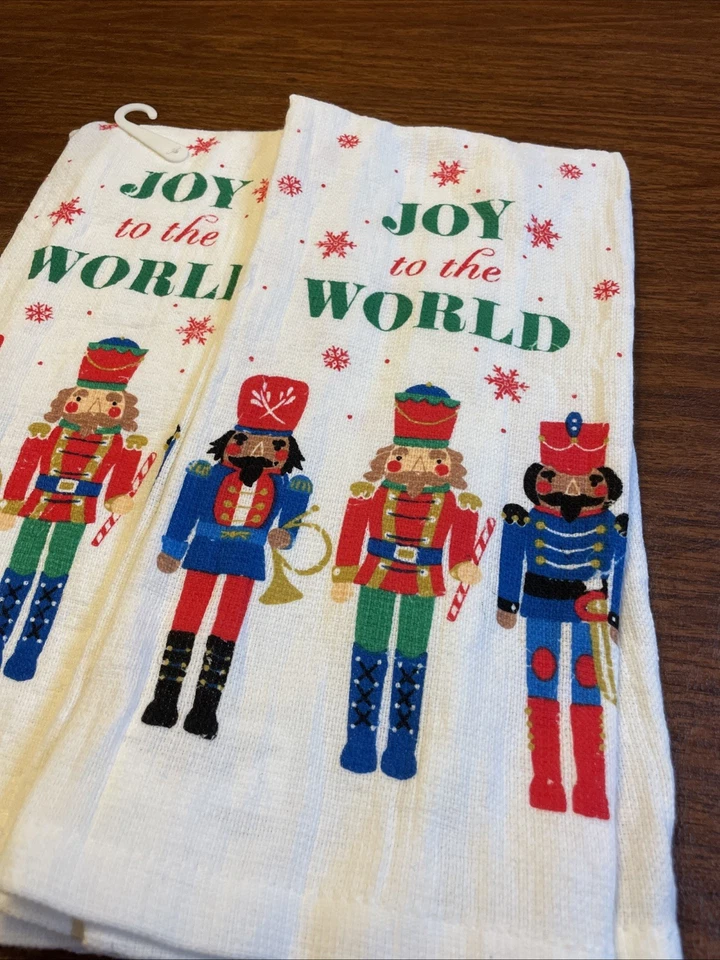 NUEVO CON ETIQUETAS ~Dos toallas de cocina de Navidad~ ALEGRÍA al mundo ~14” x 24”~ Cascanueces Foto 3 de 4