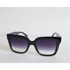 Quay Australia ICY 37390 Black Oversized Square Sunglasses Gradient Lens