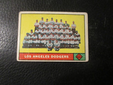 1961  TOPPS #86    LOS ANGELES DODGERS TEAM   GOOD