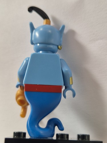 LEGO Disney Genie minifigure (dis005) VGC Free Post - Picture 2 of 4