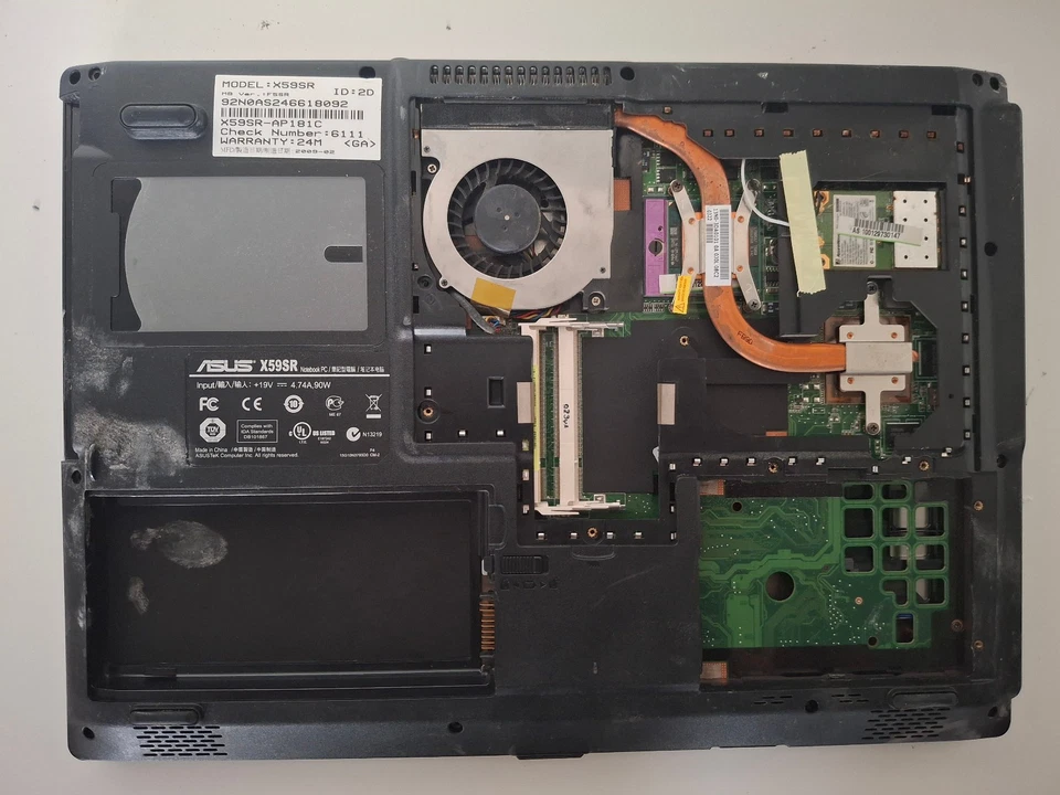 Asus X59SR 15,4 Zoll Notebook Lap Top ( 1397 ) - Bild 4 von 4