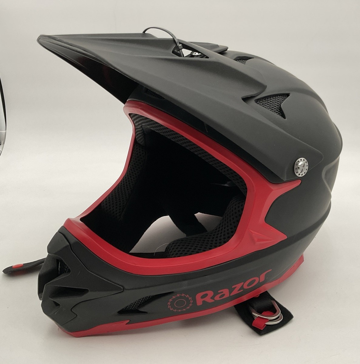 Razor Full Face Multi-Sport Helmet Size Medium Black Red Dirt Bike  Motocross A2