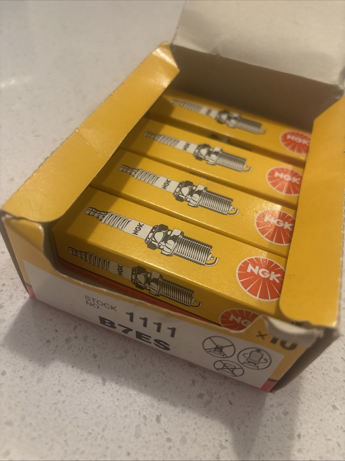 Lot of 4 Vintage Genuine NGK B7ES 1111  Spark Plugs Used Gold/Copper Tone
