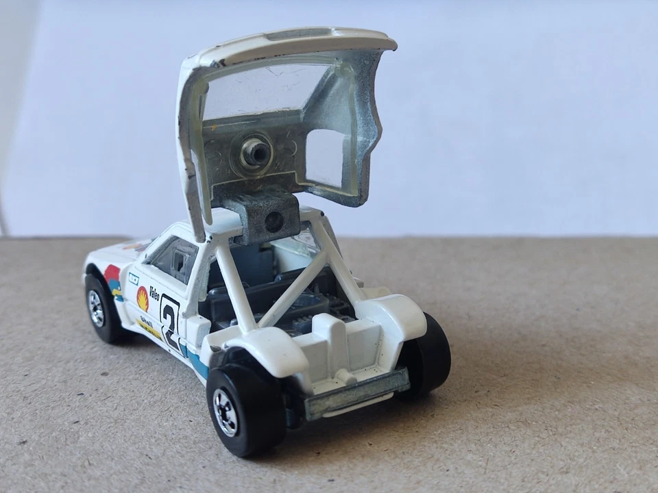 Coche Vintage 1988 Mattel Hot Wheels Peugeot 305 Rally Blanco #2 Modelo Pequeño Foto 2 de 4