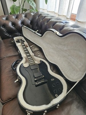 Gibson SG Standard Satin Schwarz im Koffer, limitiert auf 400Stk, EMG Pickups