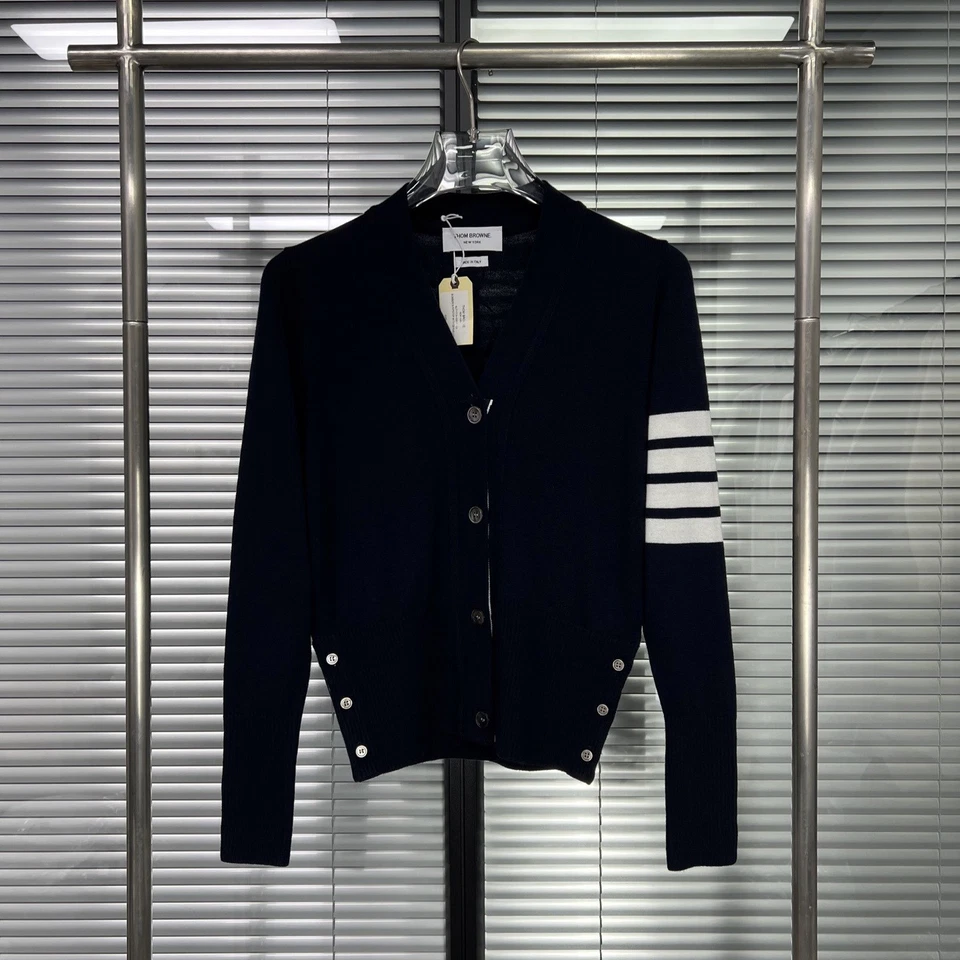Nuevo cárdigan de lana con cuello en V Thom Browne clásico a rayas primavera/otoño para hombre/mujer Foto 3 de 4