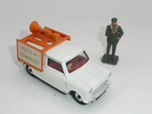 Dinky 492 Election Mini Van " Vote for Somebody " w/Figure * original vintage *