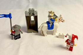 LEGO Castle 6026 King Leo 99% Complete - Missing Sword + Extra Jester - No Box