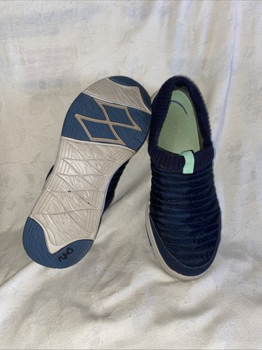 Ryka wasserabweisende gesteppte Slipper Ava Academy blau gebraucht 10M