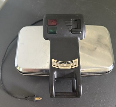 Vitantonio Premier Belgian Waffle Maker Waffler Iron Baker 1550